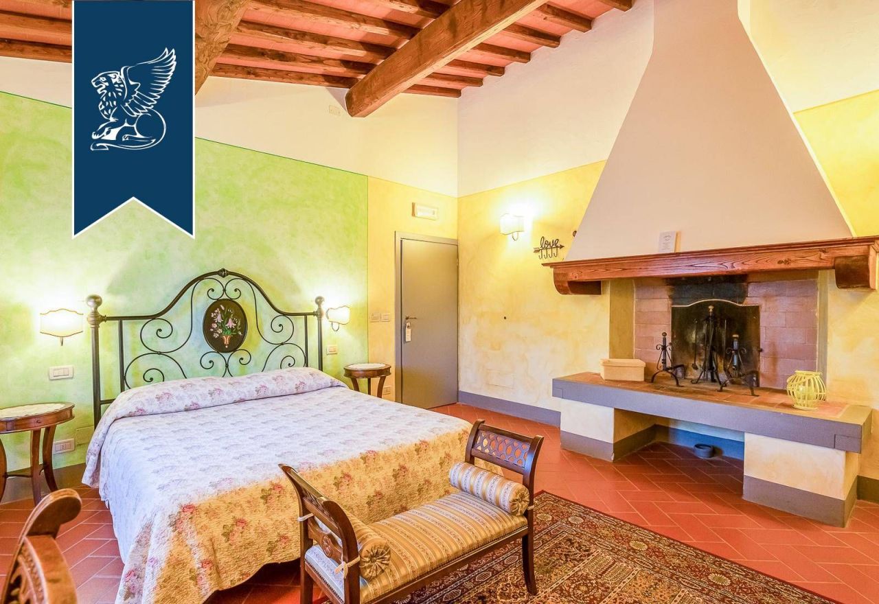 Ферма в Ареццо, Италия, 1 100 м² - фото 11