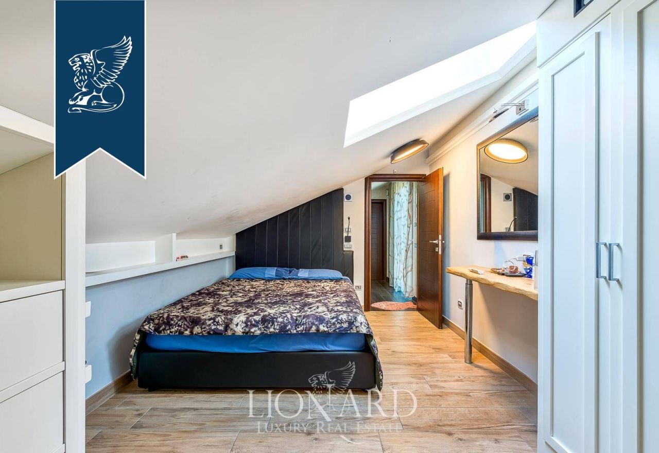 Вилла в Риме, Италия, 300 м² - фото 11