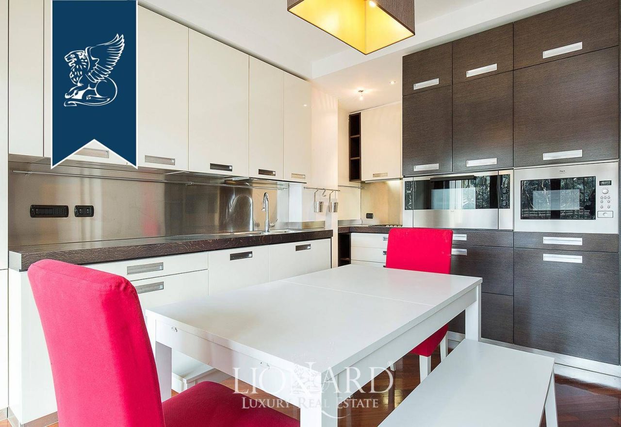 Апартаменты в Милане, Италия, 310 м² - фото 11