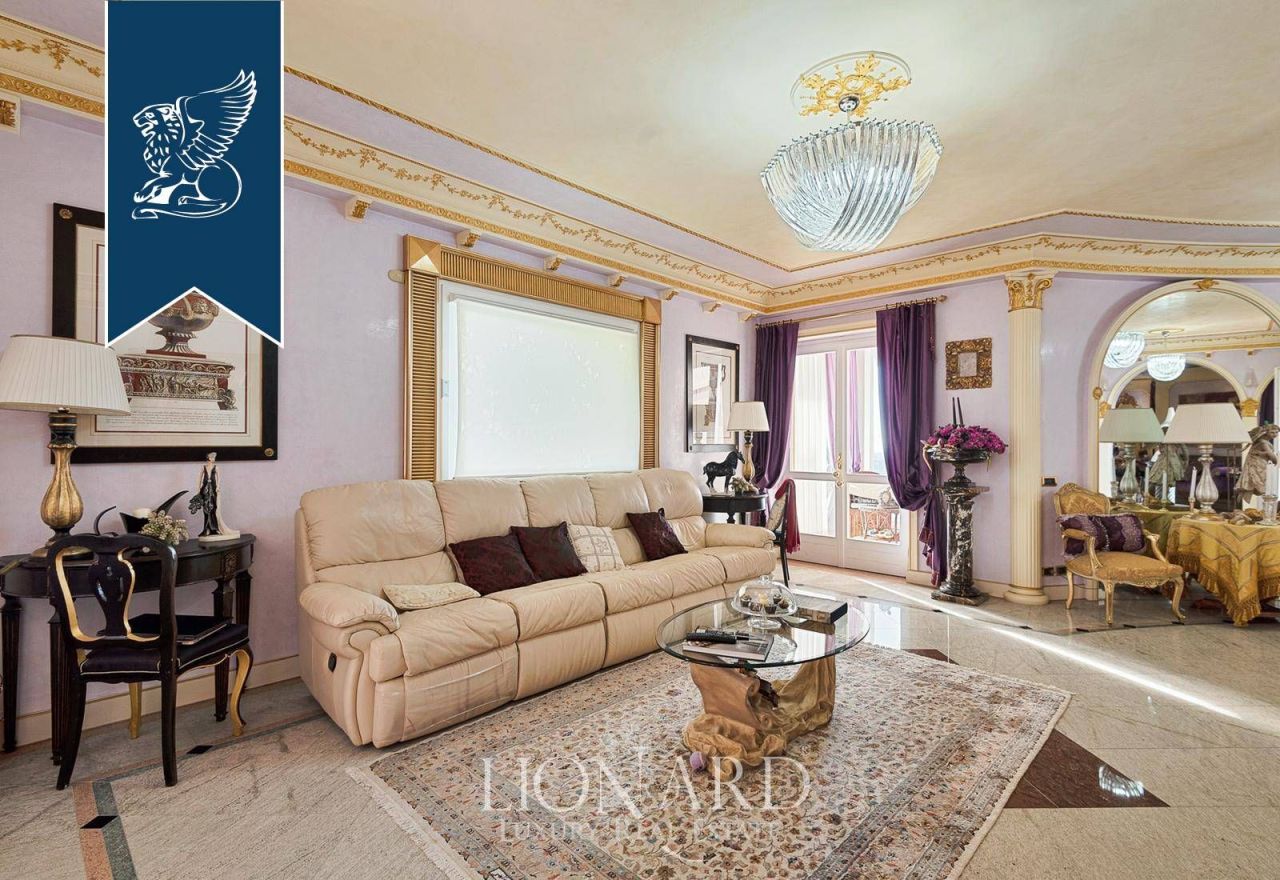 Вилла в Карраре, Италия, 1 500 м² - фото 11