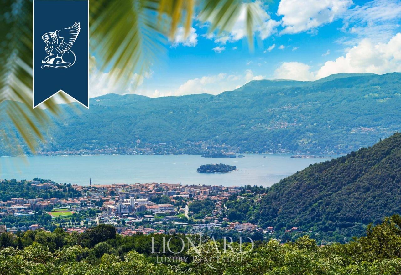 Вилла в провинции Вербано-Кузио-Оссола, Италия, 950 м² - фото 11