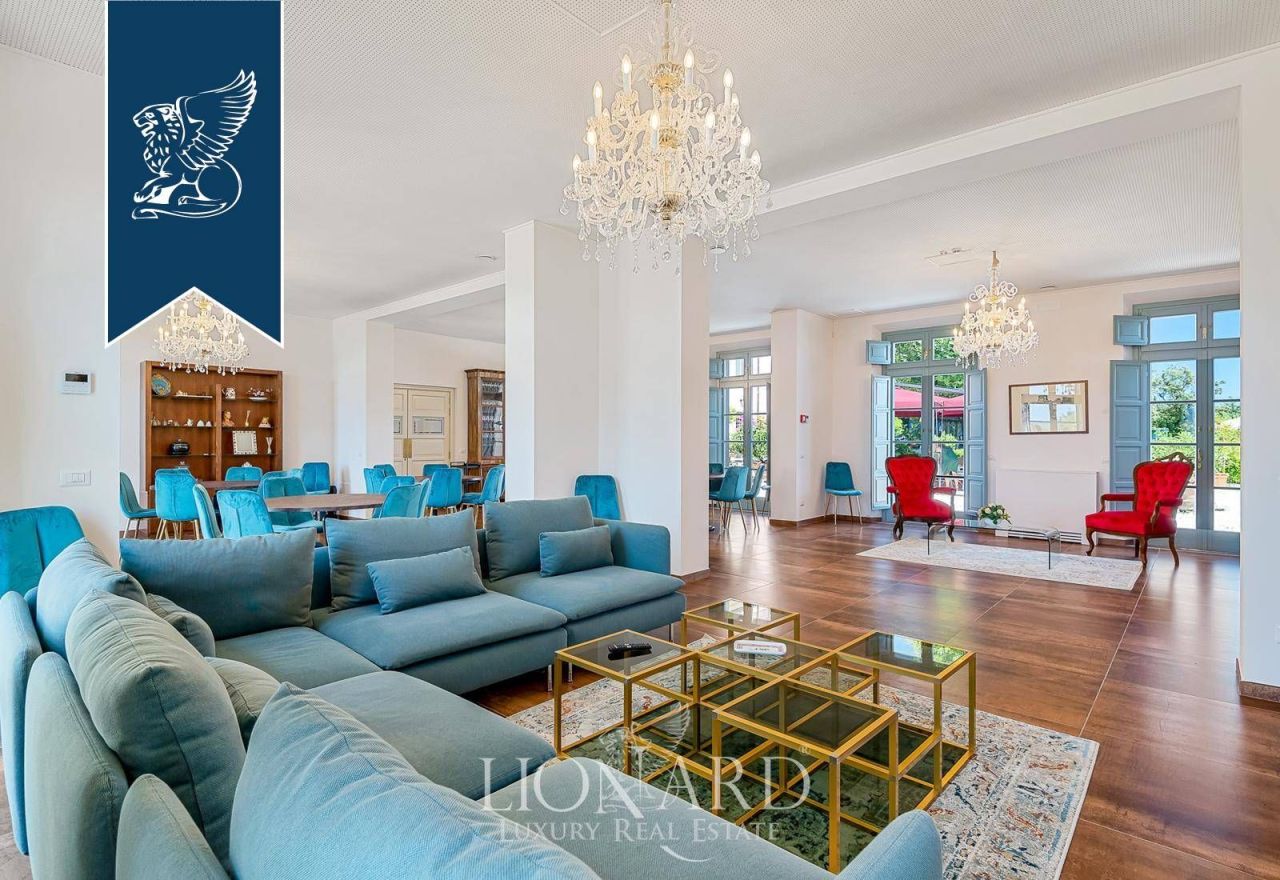 Вилла в Капаннори, Италия, 2 900 м² - фото 11