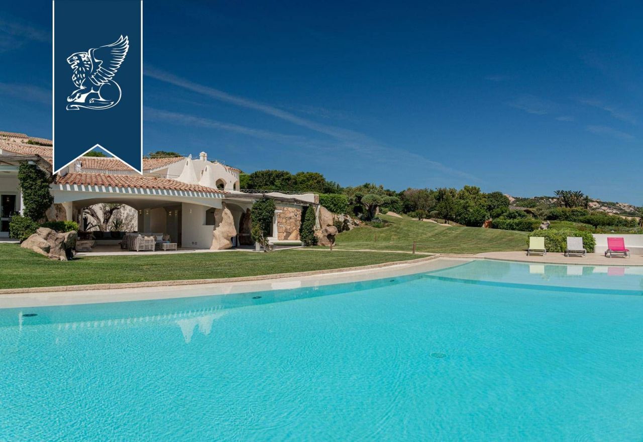 Вилла в Палау, Италия, 435 м² - фото 11