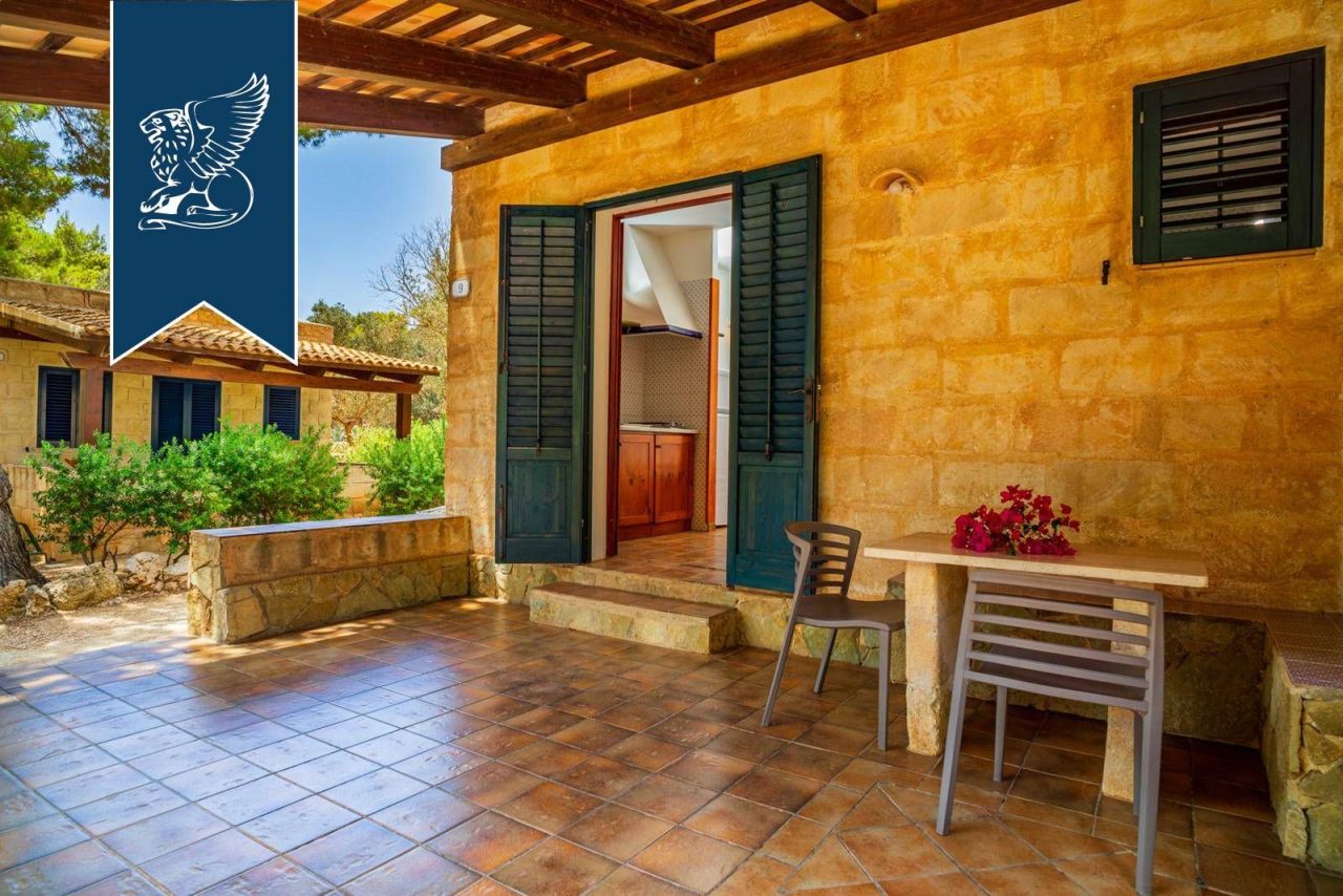 Дом в Фавиньяне, Италия, 2 100 м² - фото 11