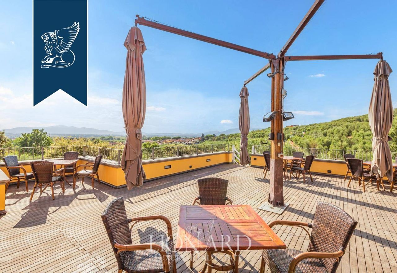 Ферма в Пистое, Италия, 1 296 м² - фото 11