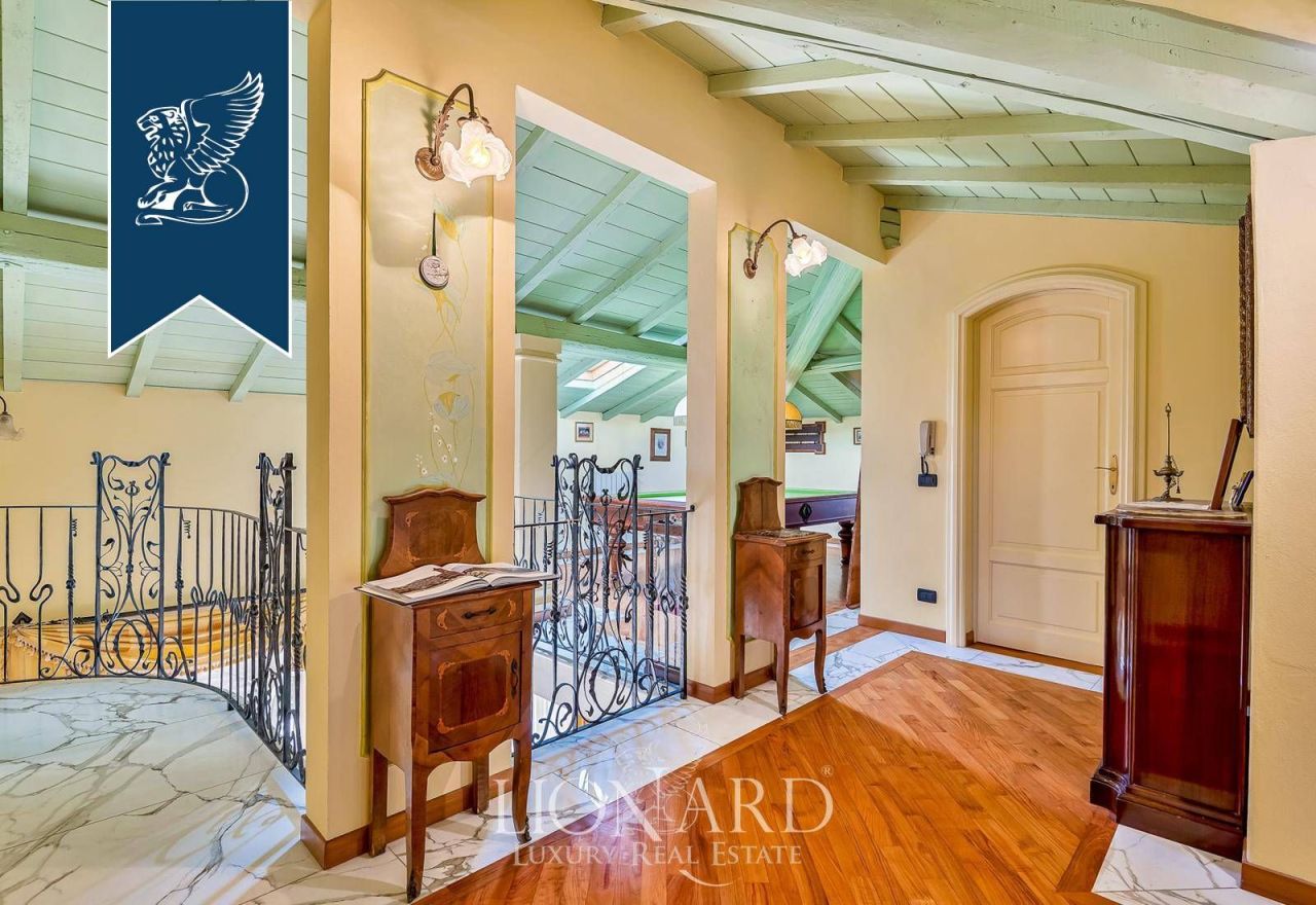 Вилла в Пизе, Италия, 400 м² - фото 11