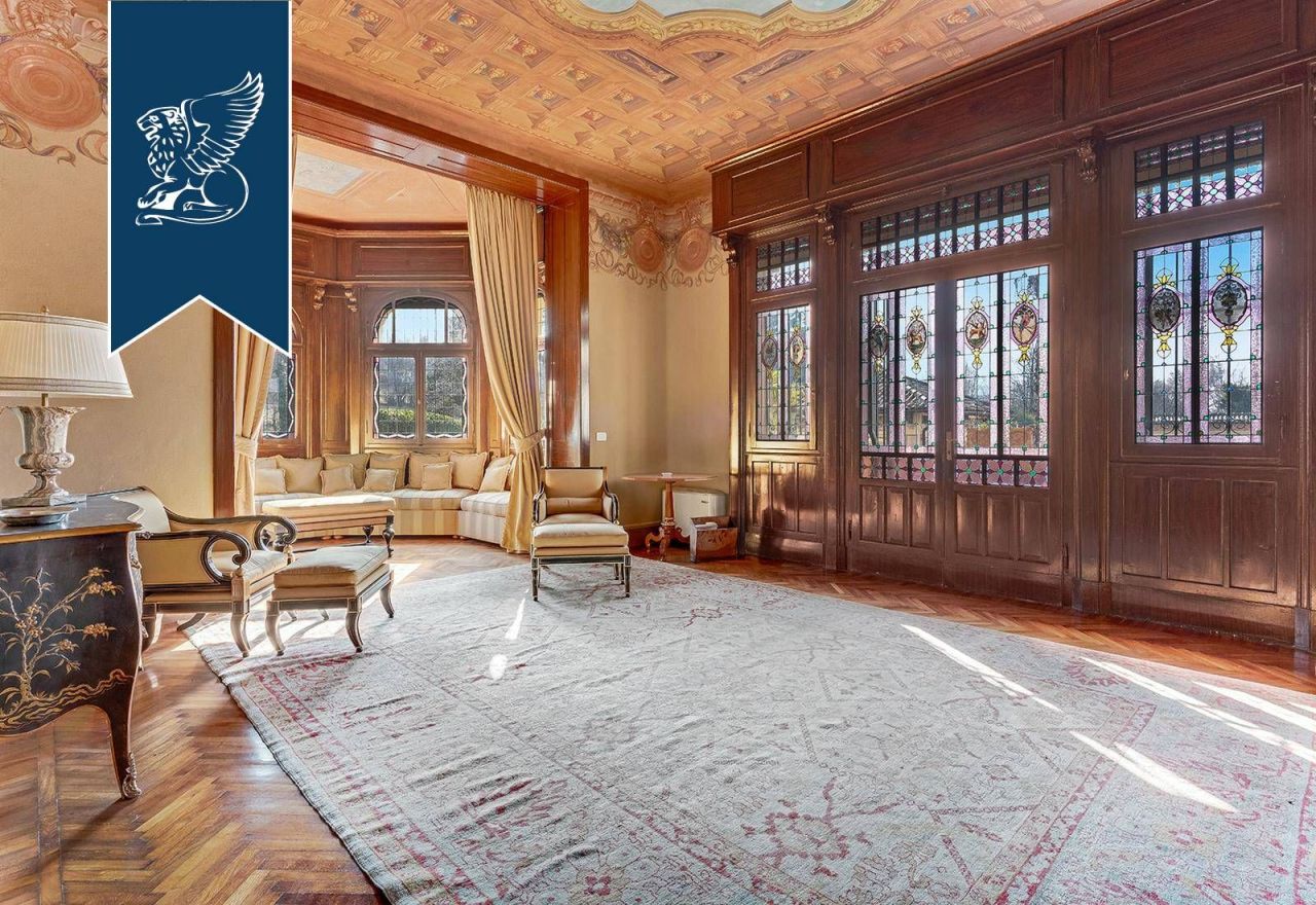 Вилла в Брешии, Италия, 3 100 м² - фото 11