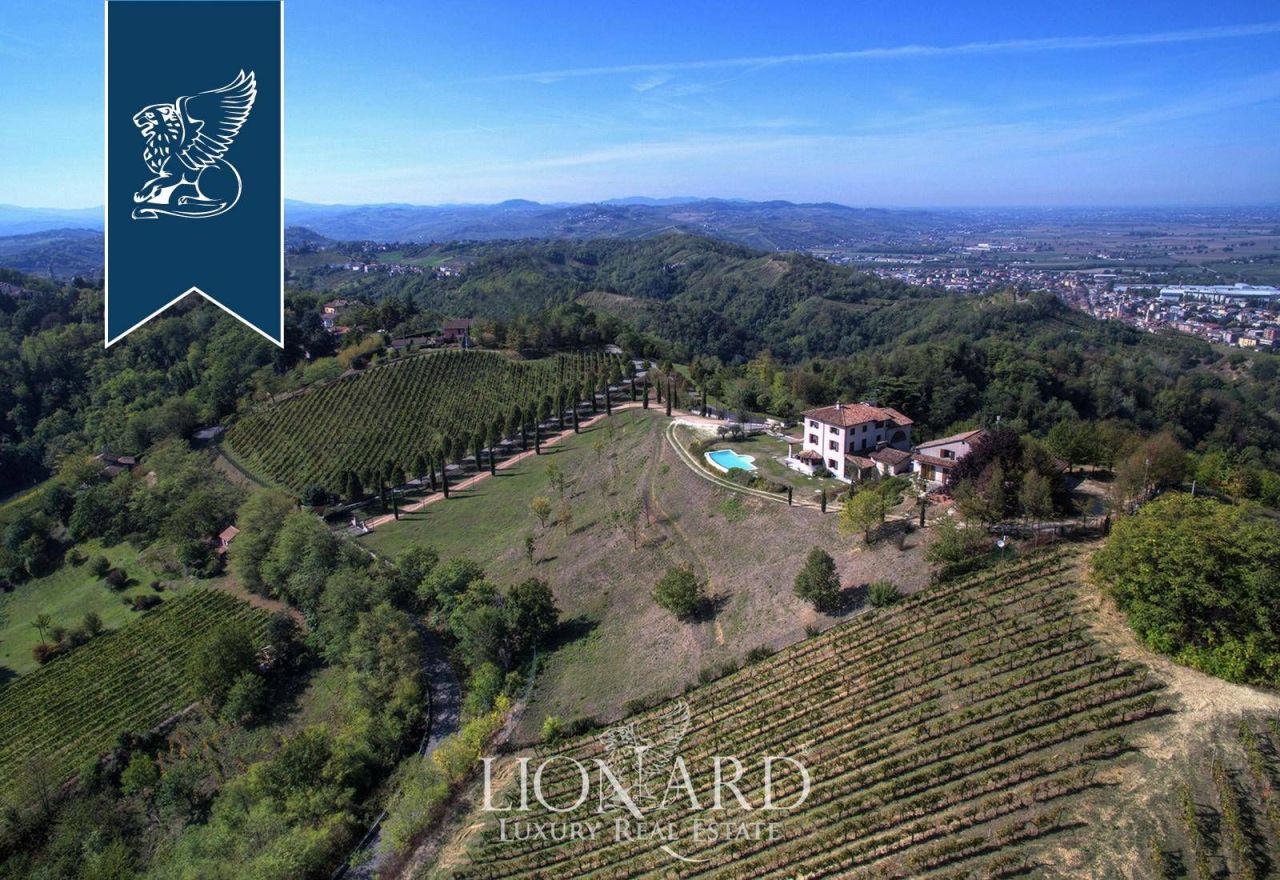 Вилла в Страделле, Италия, 700 м² - фото 11