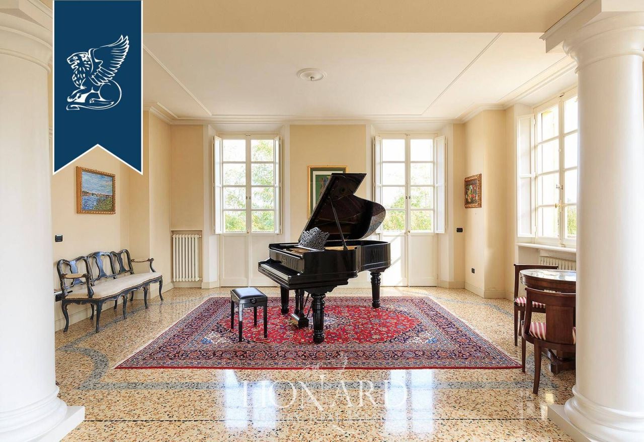 Вилла в Парме, Италия, 2 500 м² - фото 11