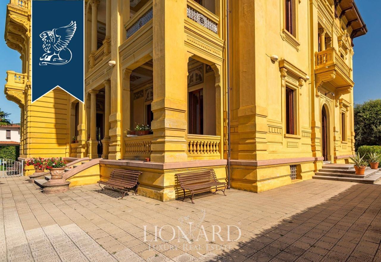 Отель, гостиница в Барге, Италия, 1 100 м² - фото 11