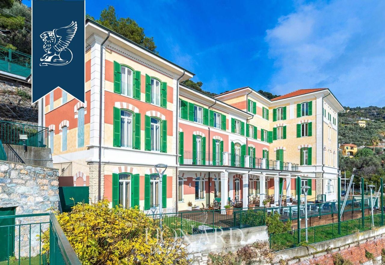 Вилла в Савоне, Италия, 4 280 м² - фото 11