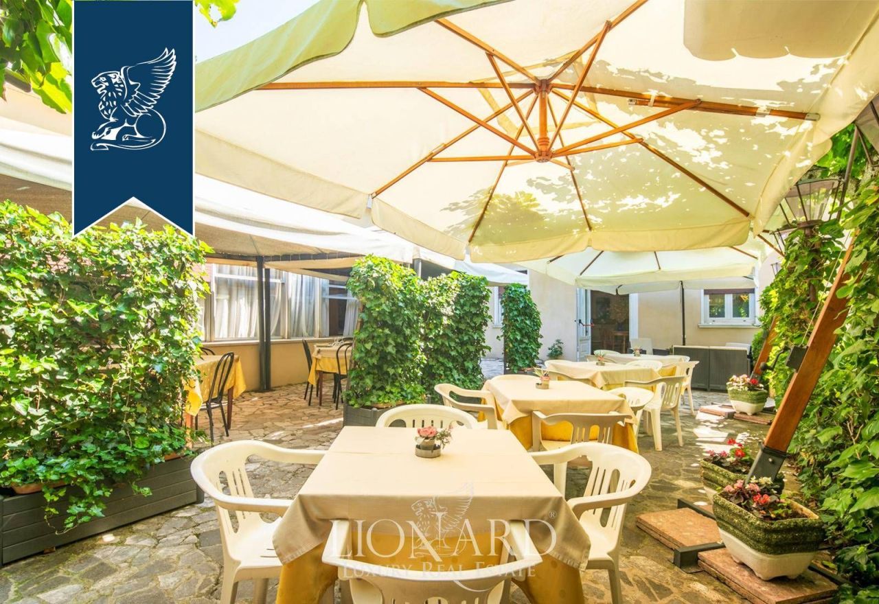 Отель, гостиница в Сполето, Италия, 1 500 м² - фото 11