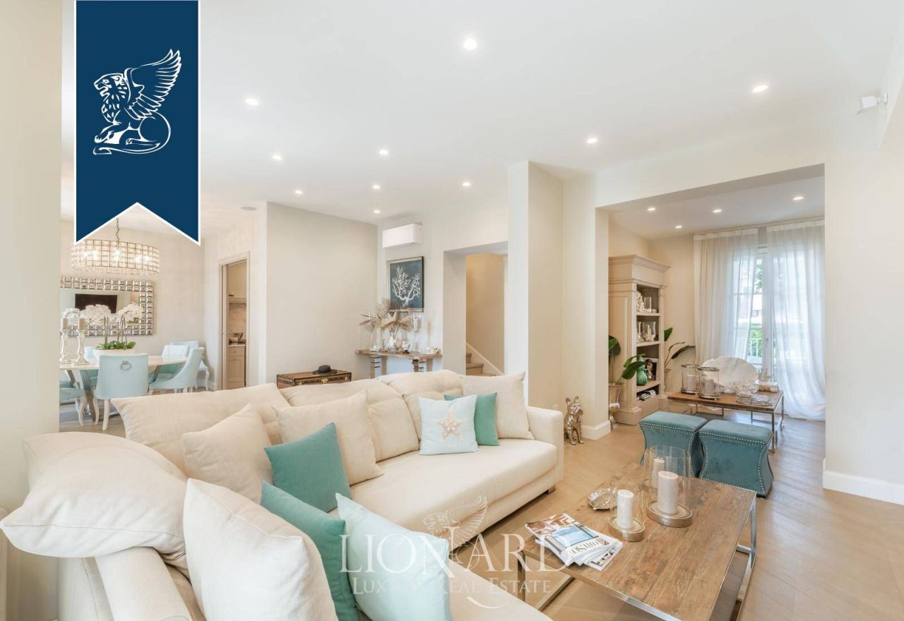 Вилла в Пьетрасанте, Италия, 350 м² - фото 11