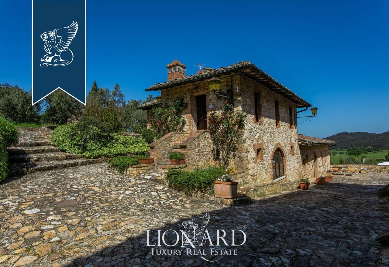 Дом в Сиене, Италия, 1 900 м² - фото 11