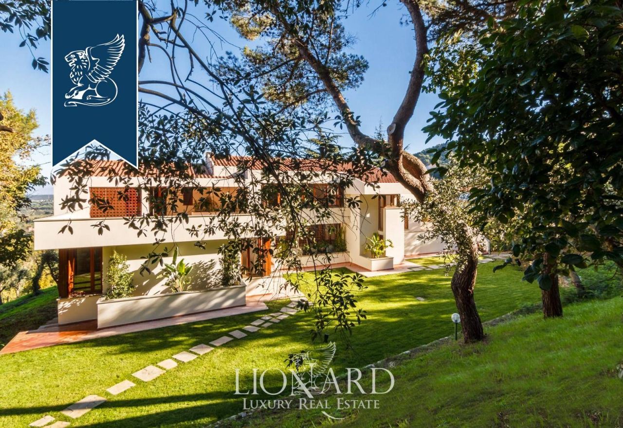 Вилла в Ливорно, Италия, 500 м² - фото 11