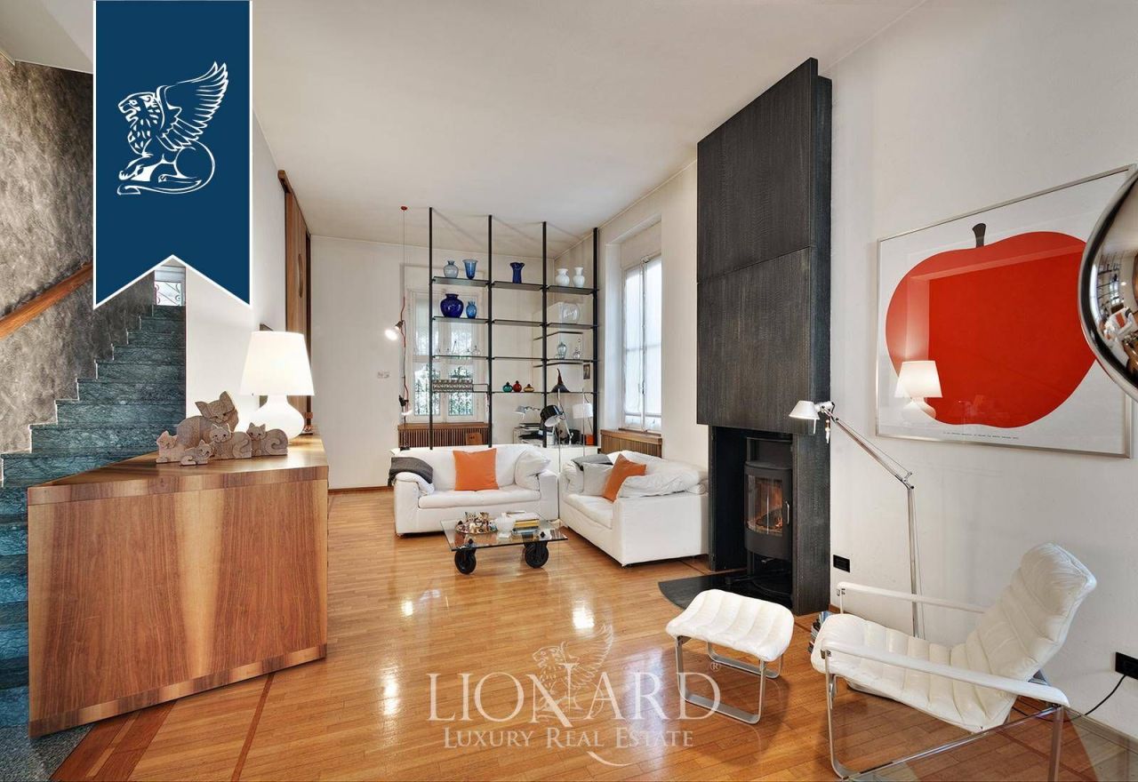 Вилла в Милане, Италия, 300 м² - фото 11