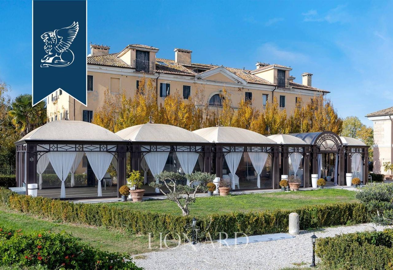 Ферма в Ровиго, Италия, 800 м² - фото 11