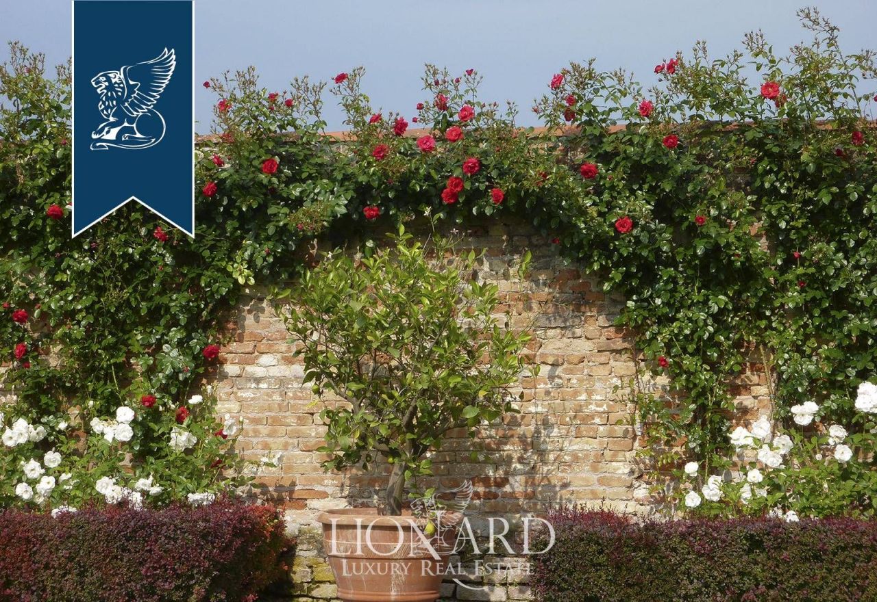 Вилла в Венеции, Италия, 1 500 м² - фото 11