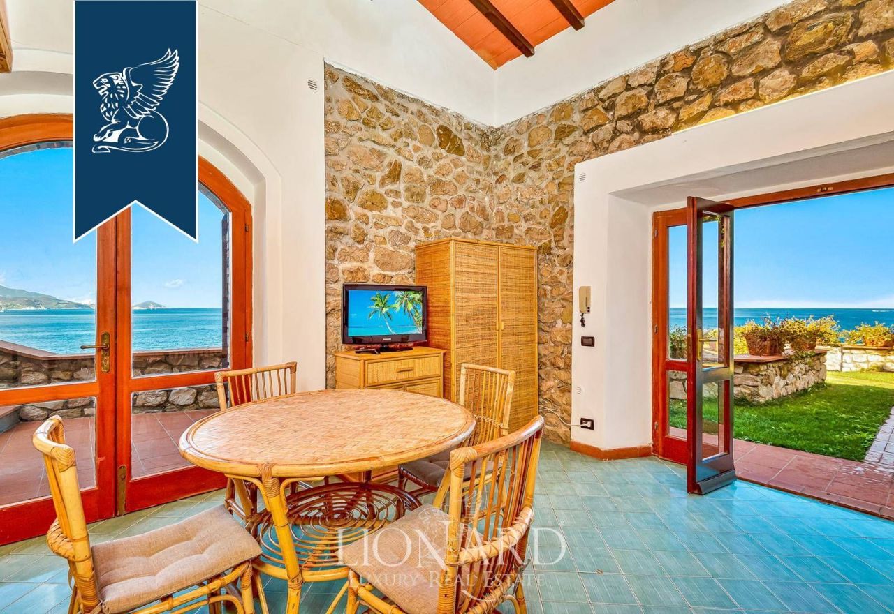 Вилла в Ливорно, Италия, 800 м² - фото 11