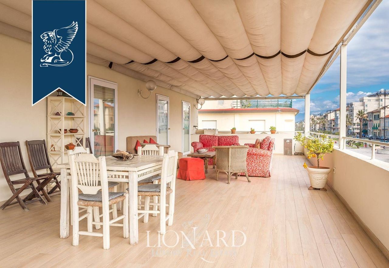 Апартаменты в Виареджо, Италия, 150 м² - фото 10