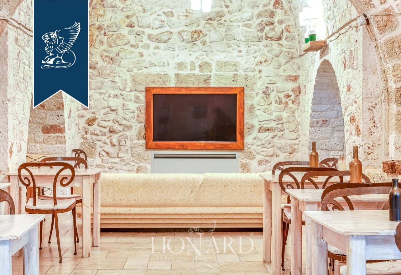 Вилла в Монополи, Италия, 4 900 м² - фото 10