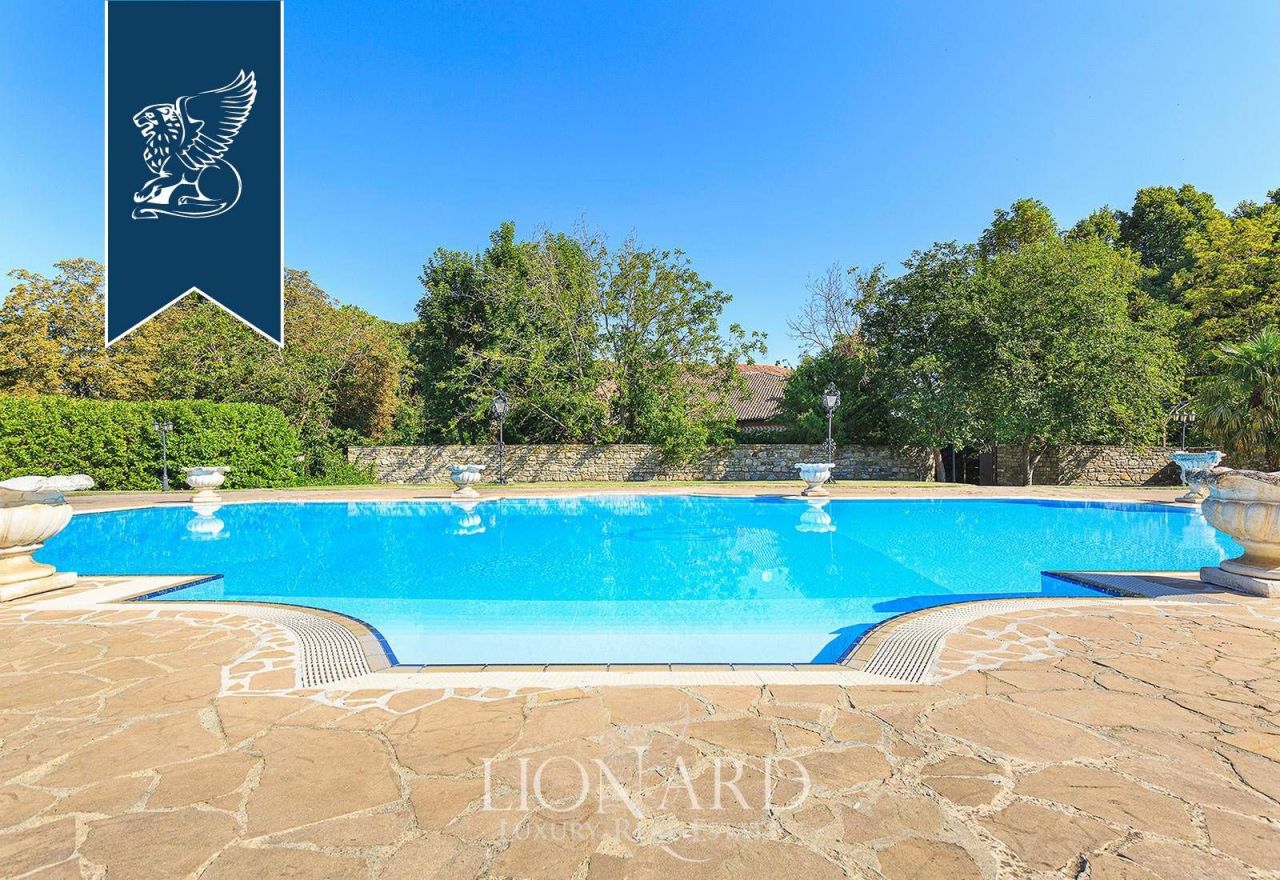 Замок в Пьяченце, Италия, 8 000 м² - фото 10