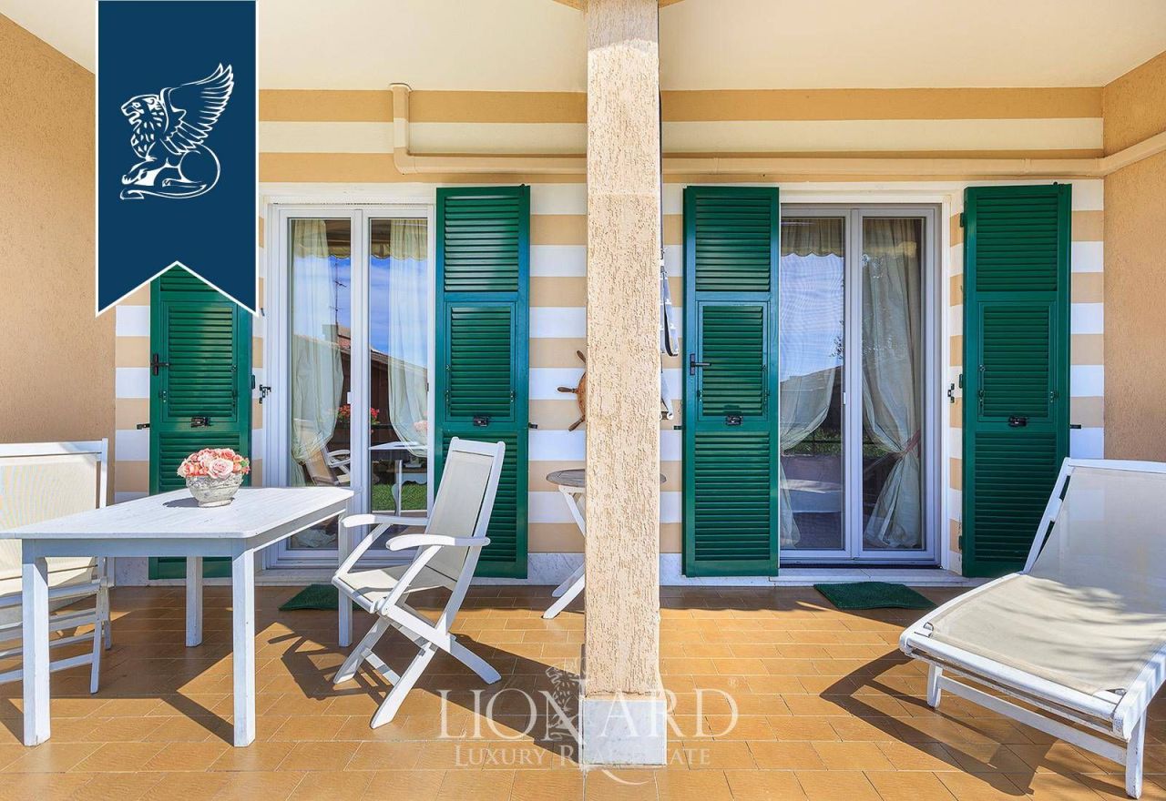 Вилла в Генуе, Италия, 300 м² - фото 10