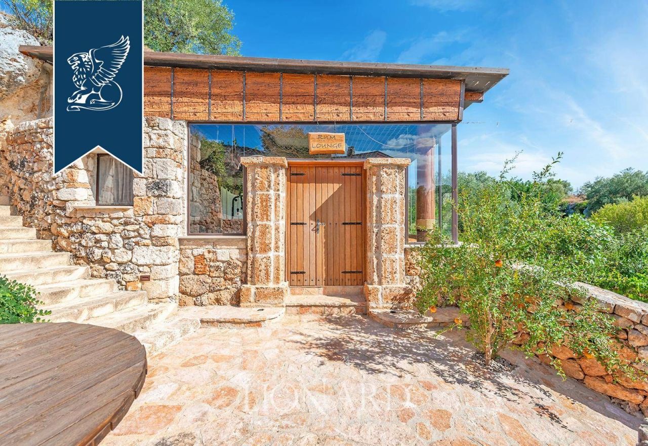 Ферма в Фазано, Италия, 1 500 м² - фото 10