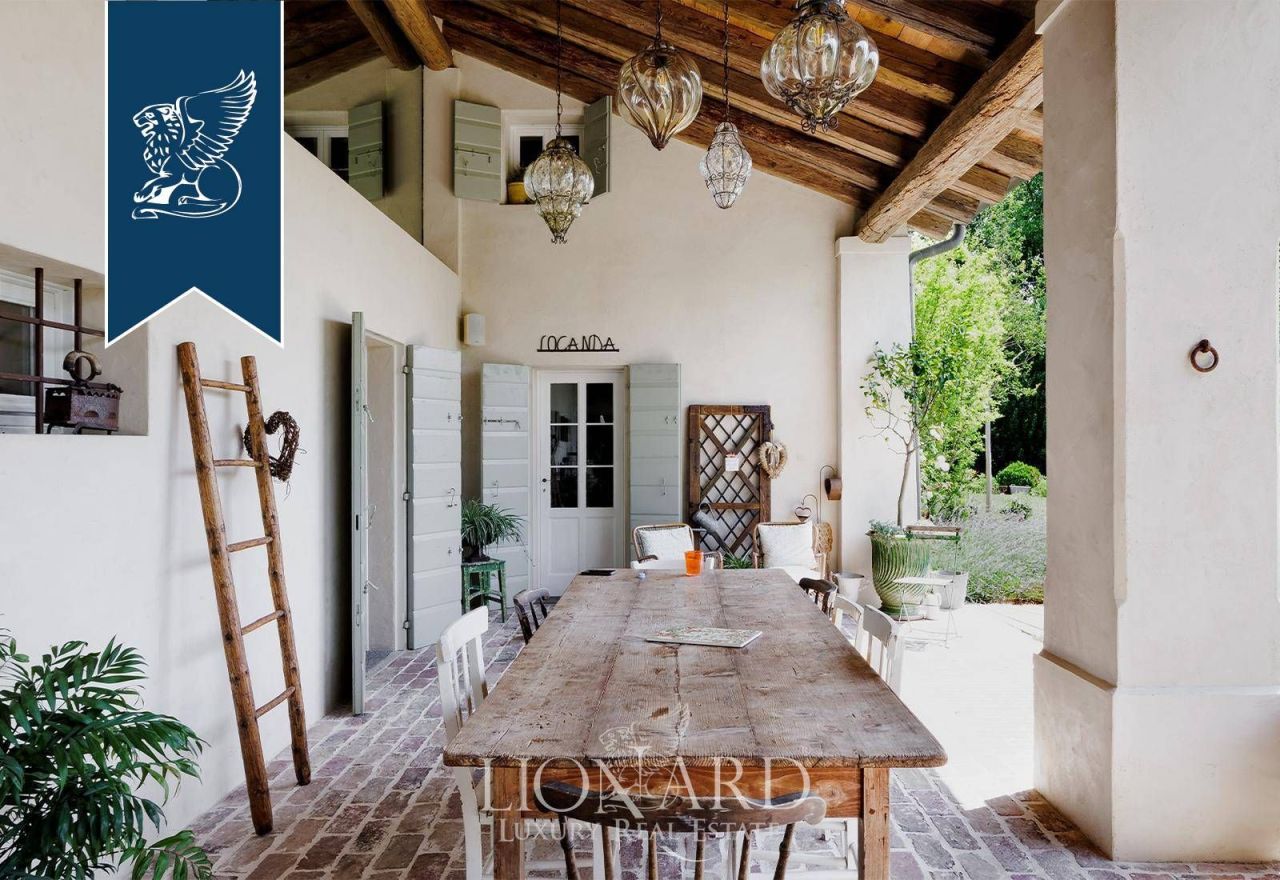 Ферма в Тревизо, Италия, 450 м² - фото 10