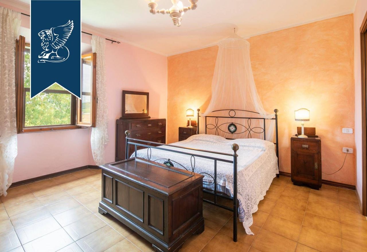 Ферма в Гаворрано, Италия, 600 м² - фото 10