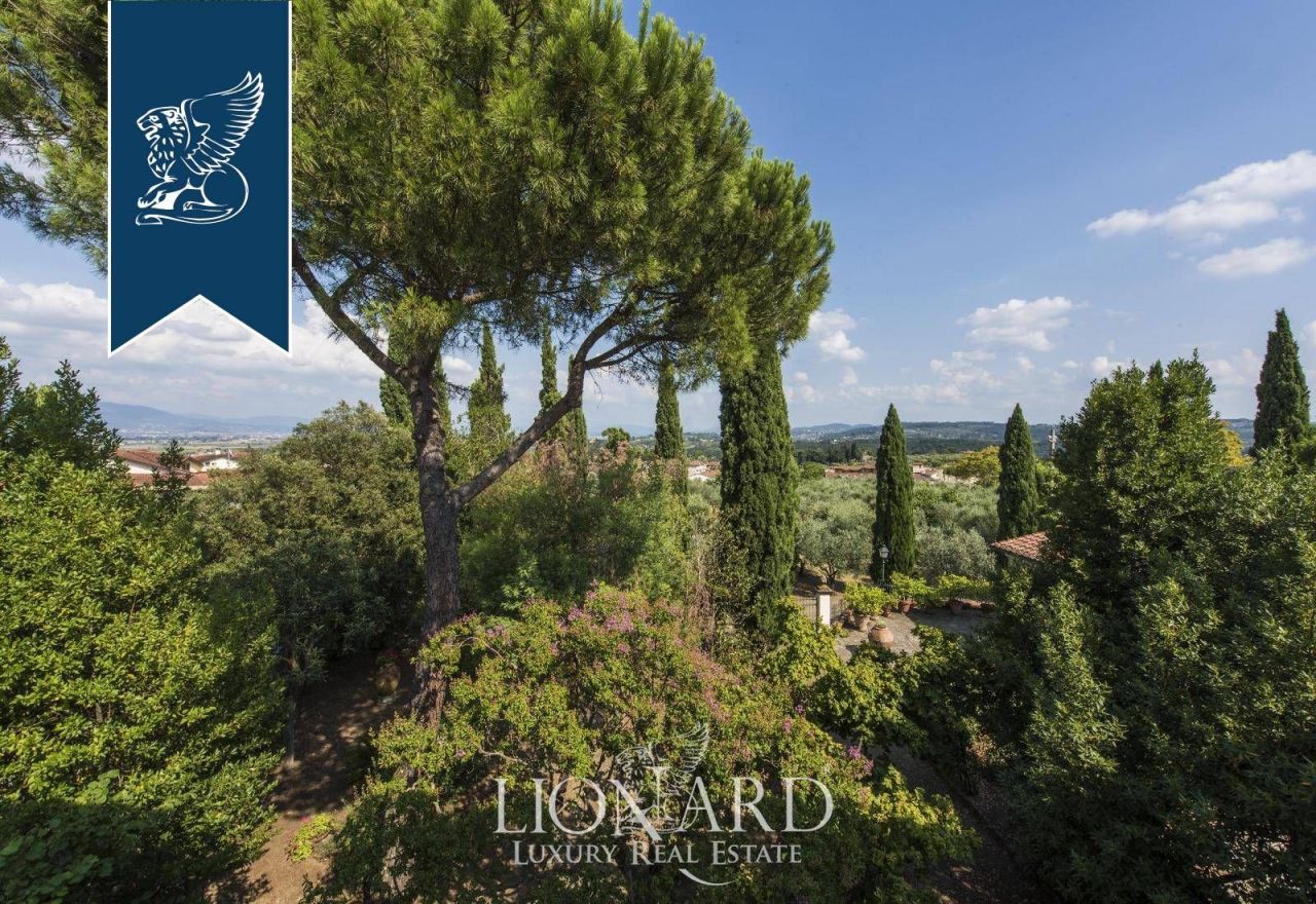 Вилла в Прато, Италия, 1 000 м² - фото 11