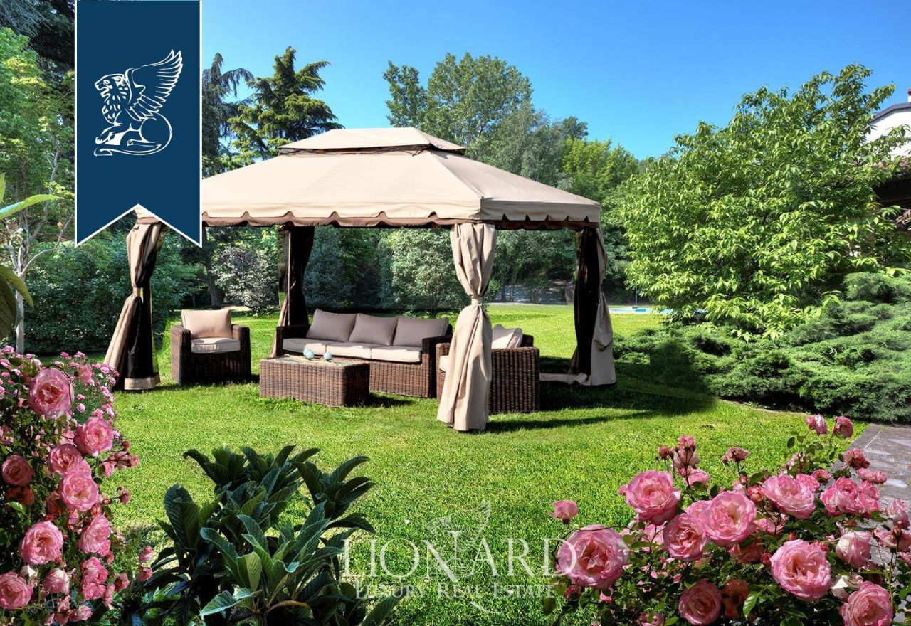 Вилла в Брешии, Италия, 3 000 м² - фото 10