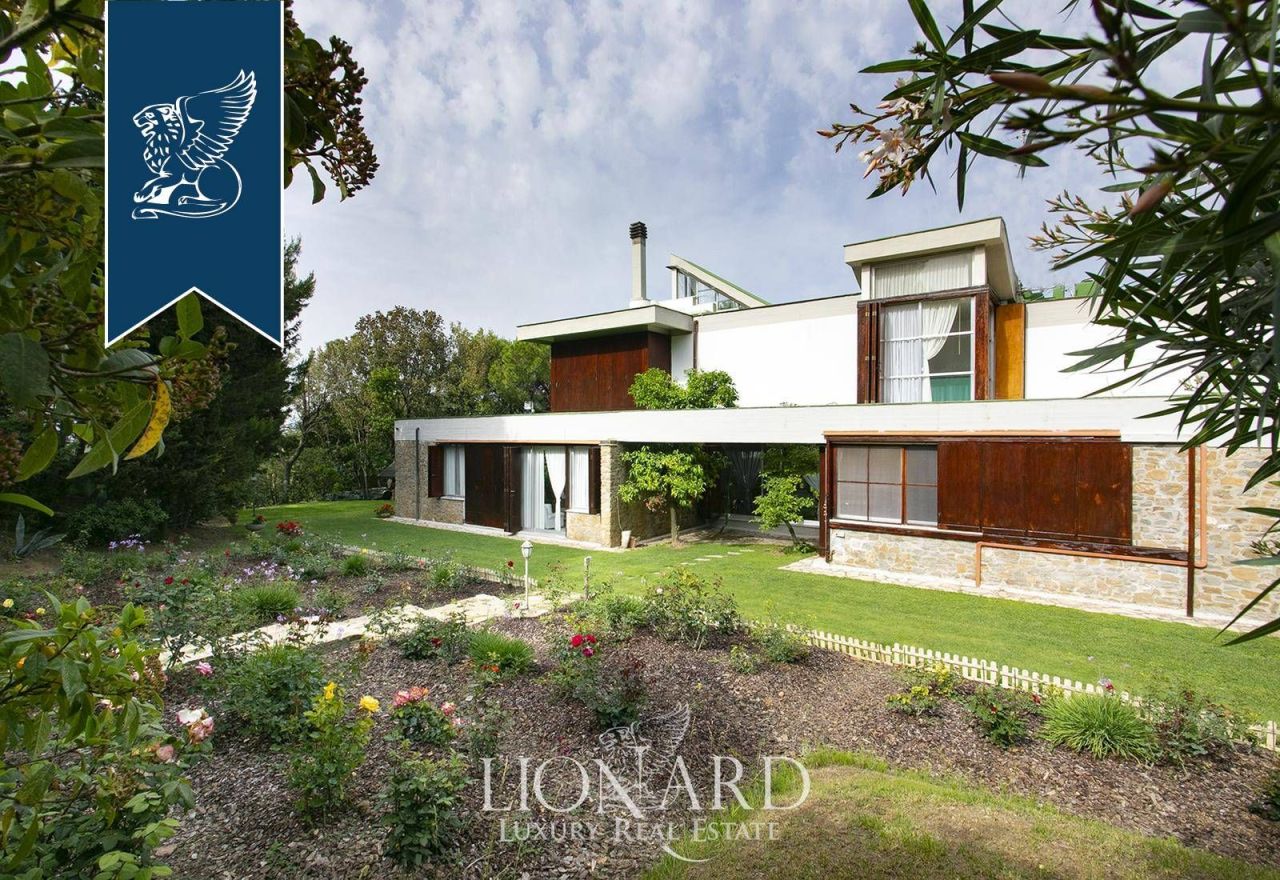 Вилла в Пьомбино, Италия, 800 м² - фото 10