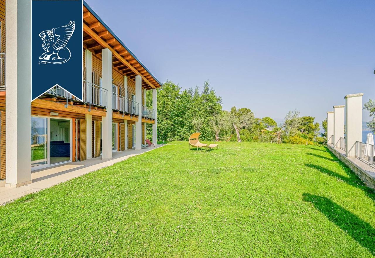 Вилла в Брешии, Италия, 436 м² - фото 11