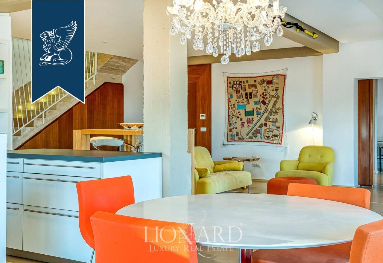 Вилла в Латина, Италия, 630 м² - фото 12