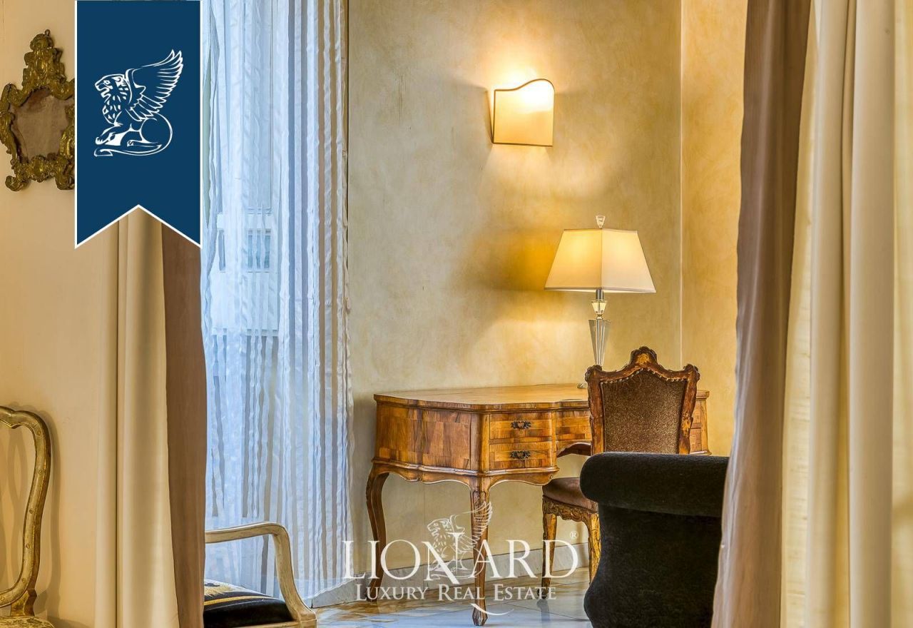 Апартаменты в Риме, Италия, 460 м² - фото 12