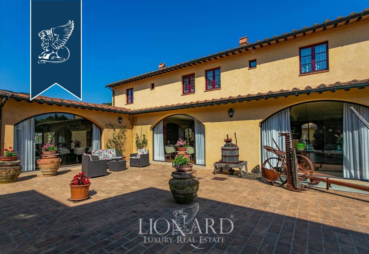 Отель, гостиница в Сан-Джиминьяно, Италия, 3 000 м² - фото 12