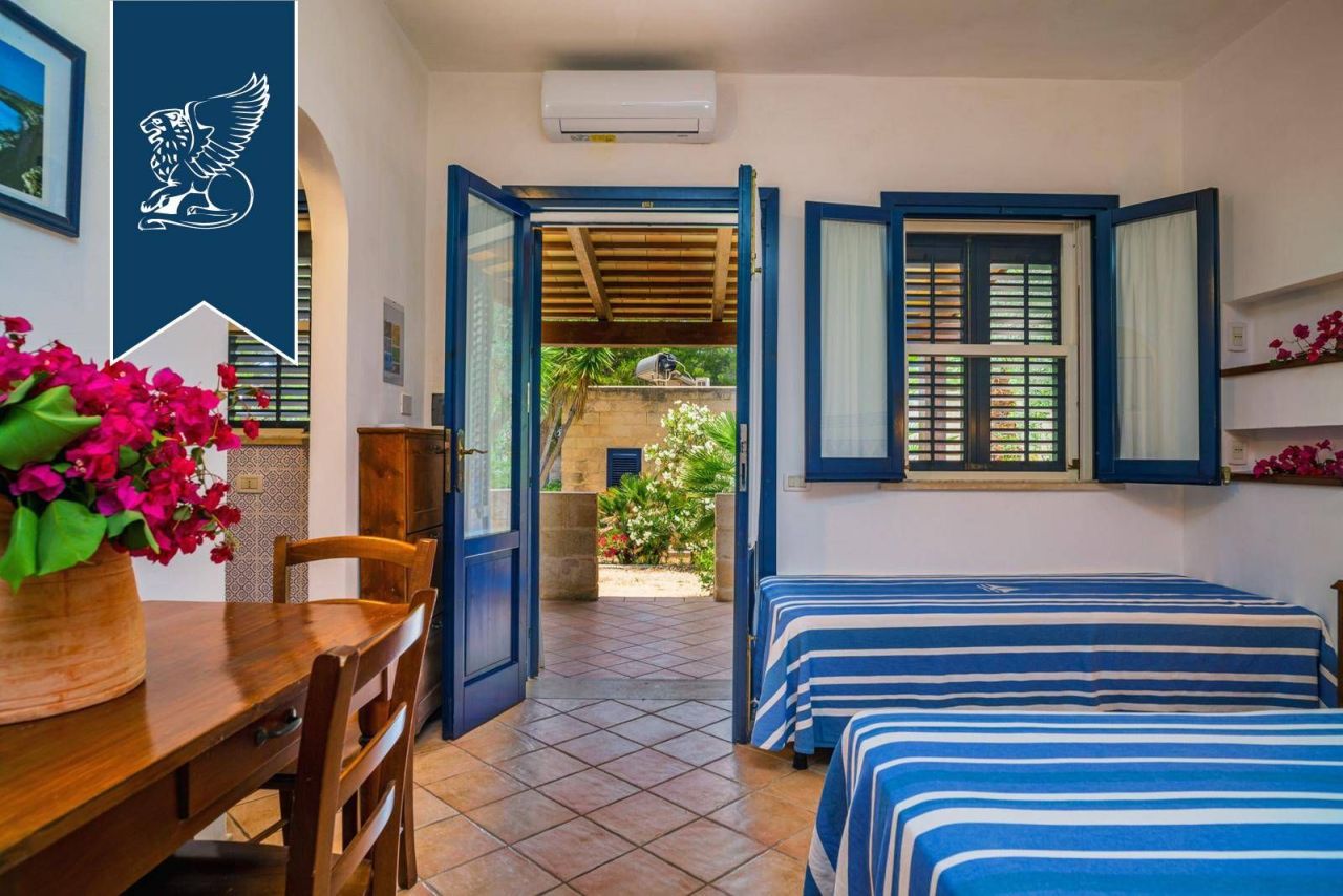 Дом в Фавиньяне, Италия, 2 100 м² - фото 12