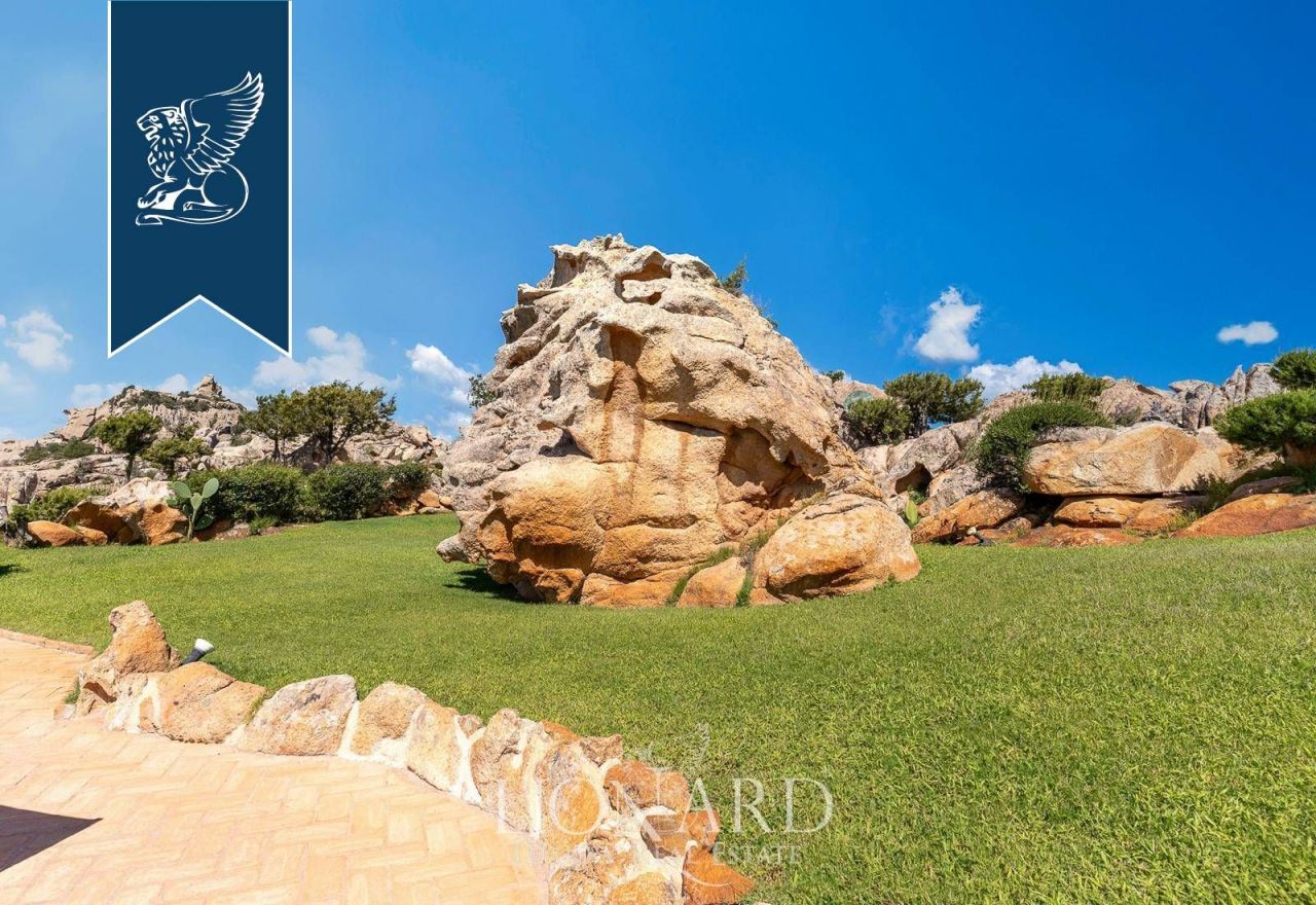 Вилла в Порто Черво, Италия, 282 м² - фото 12