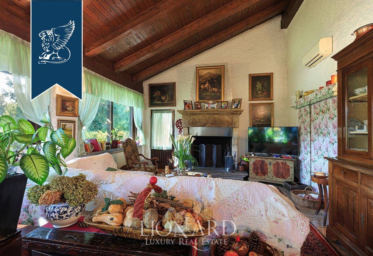 Вилла в Парабьяго, Италия, 403 м² - фото 12