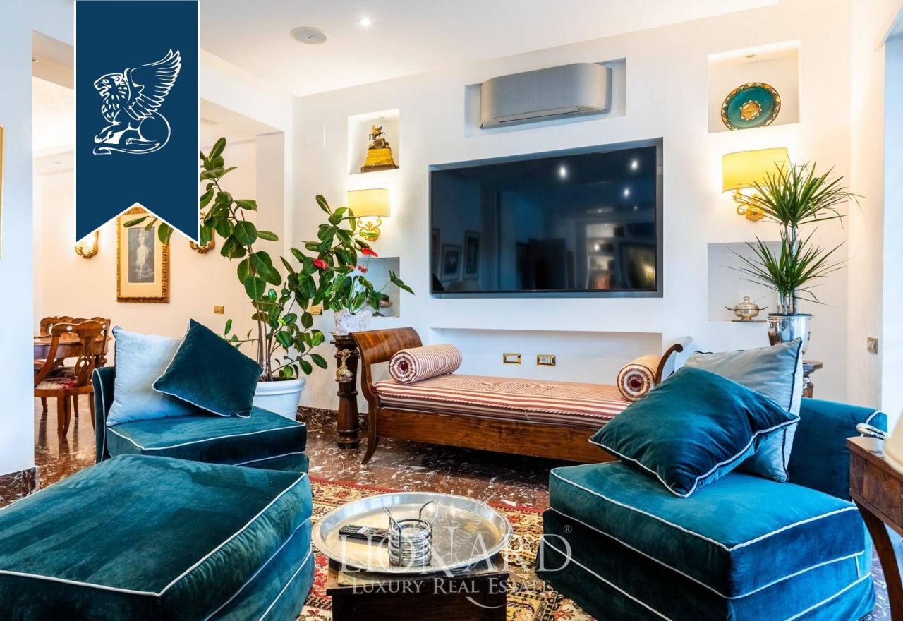 Вилла в Риме, Италия, 330 м² - фото 12