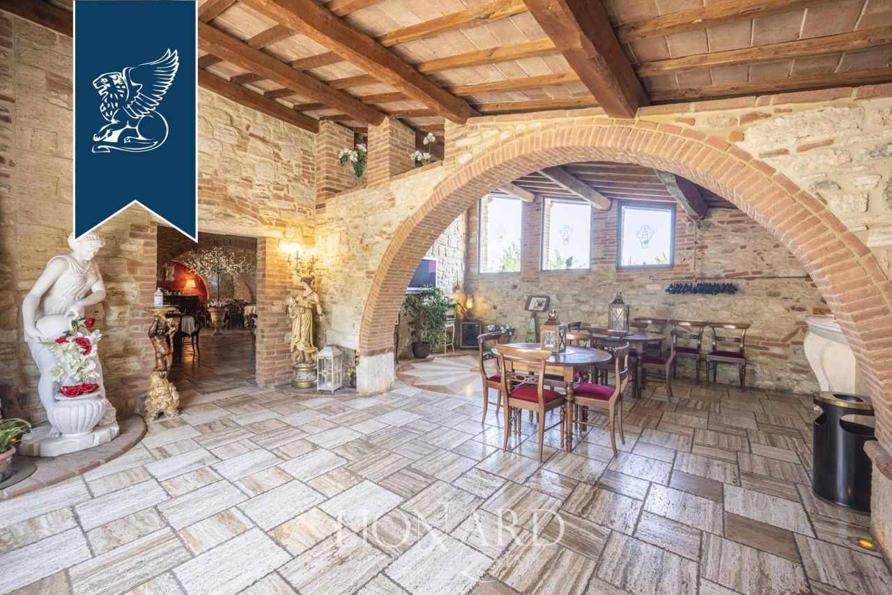 Ферма в Сиене, Италия, 800 м² - фото 12