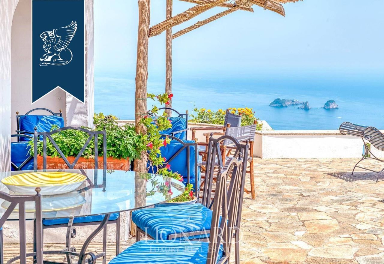 Вилла в Неаполе, Италия, 360 м² - фото 12