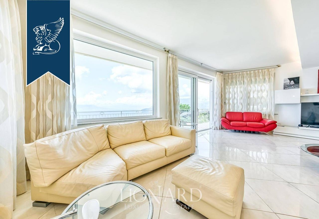 Вилла в Неаполе, Италия, 430 м² - фото 12