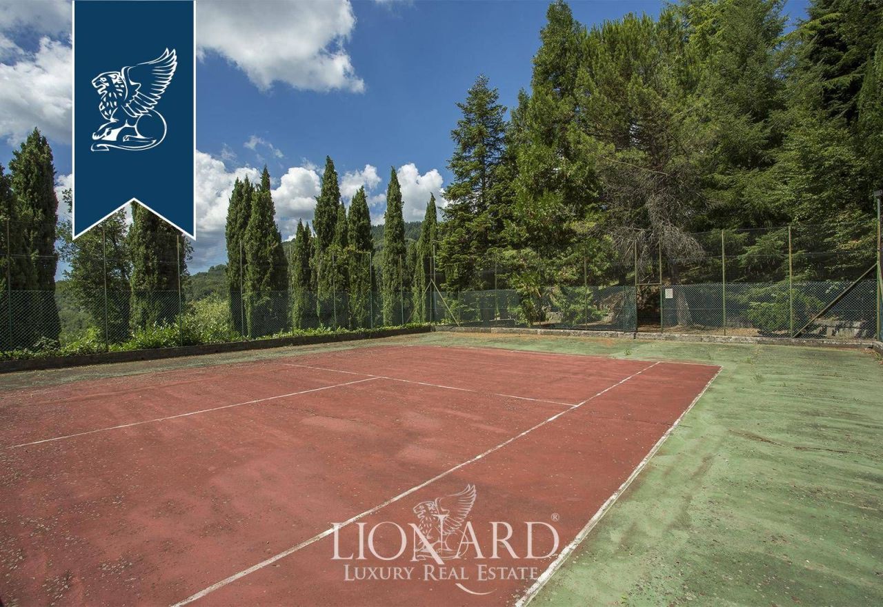 Вилла во Флоренции, Италия, 900 м² - фото 12