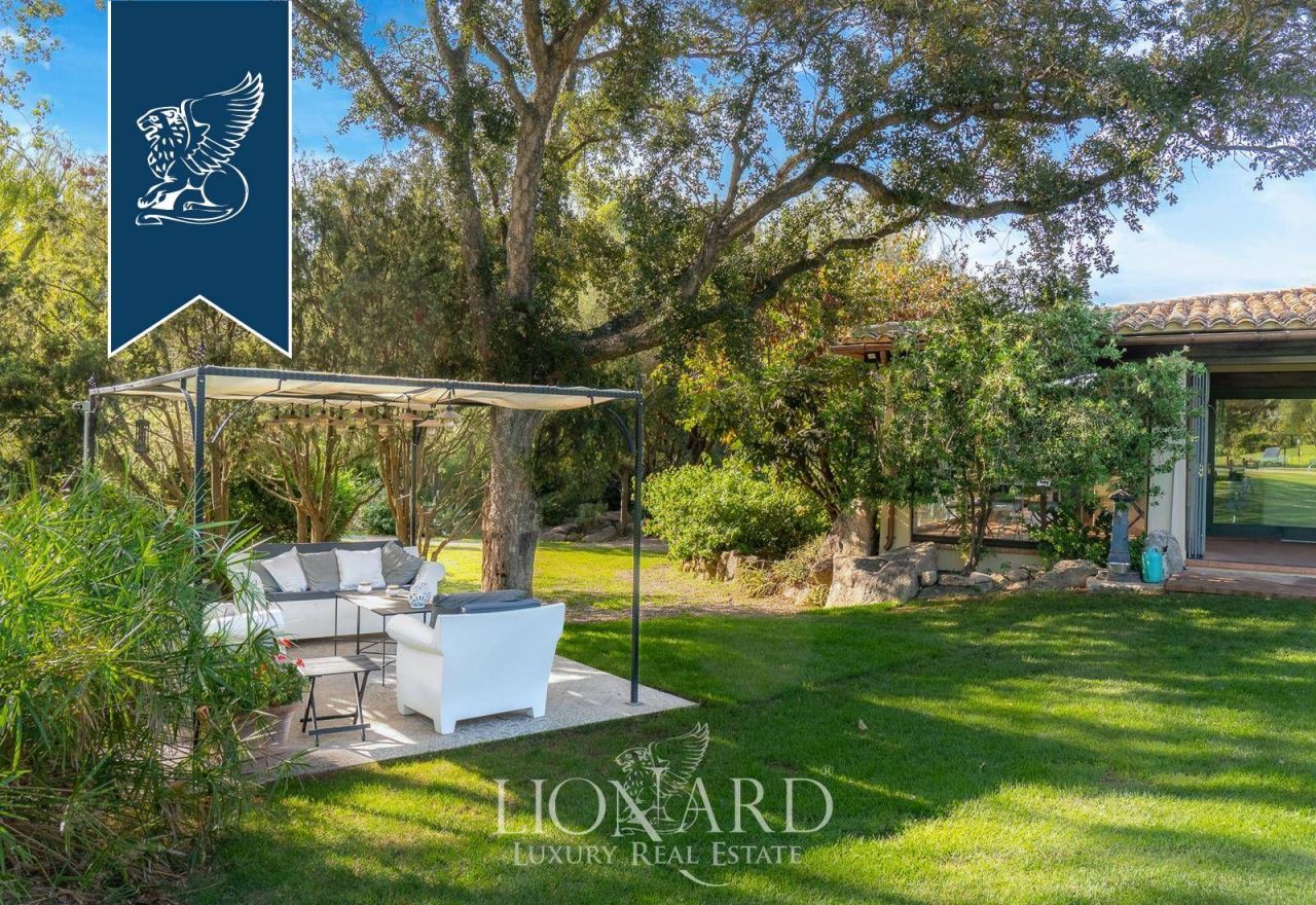 Вилла в Порто Черво, Италия, 220 м² - фото 12