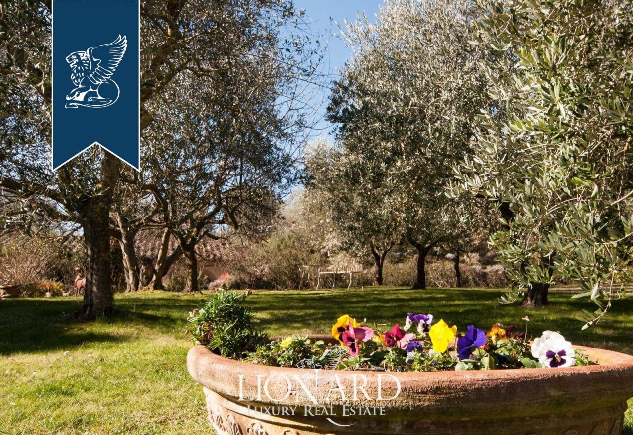 Отель, гостиница в Монтепульчано, Италия, 900 м² - фото 12