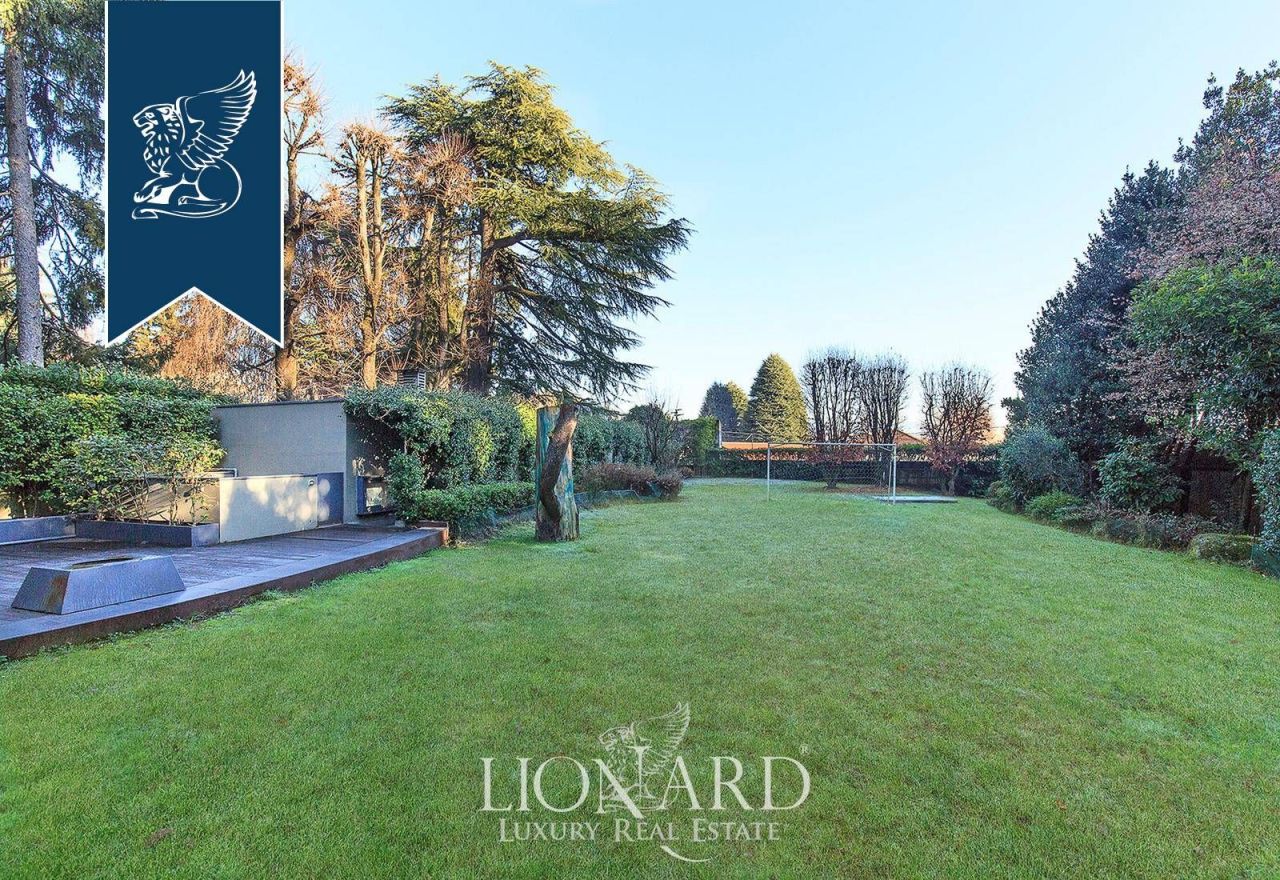 Вилла в Карате-Брианце, Италия, 660 м² - фото 12