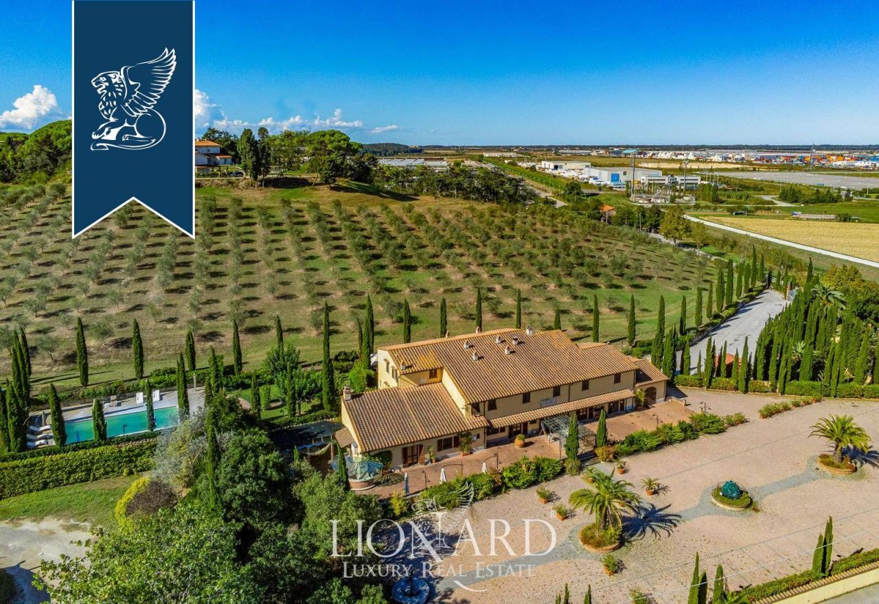 Ферма в Ливорно, Италия, 3 000 м² - фото 12