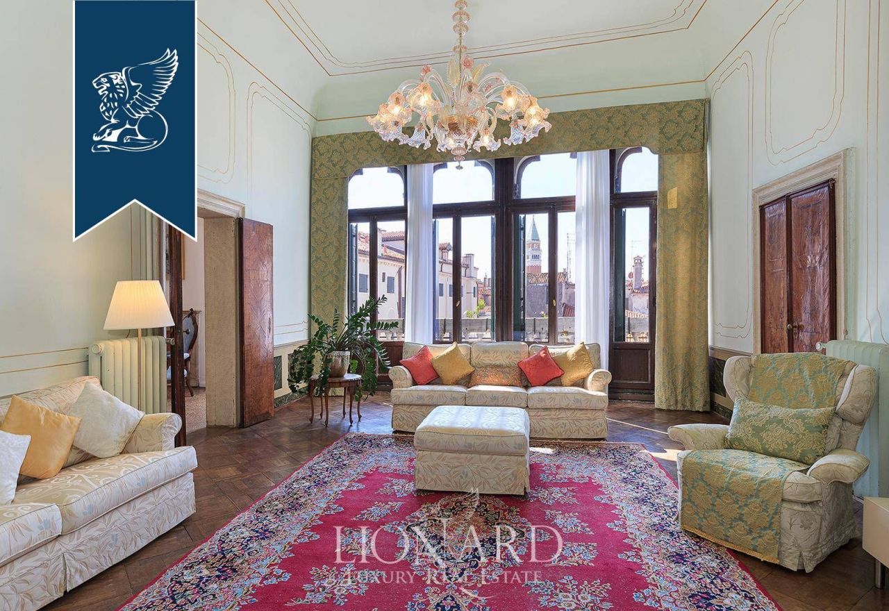 Дом в Венеции, Италия, 2 500 м² - фото 12